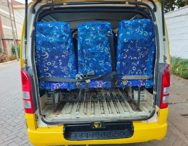 Toyota HiAce 2010 Yellow - thumbnail 5