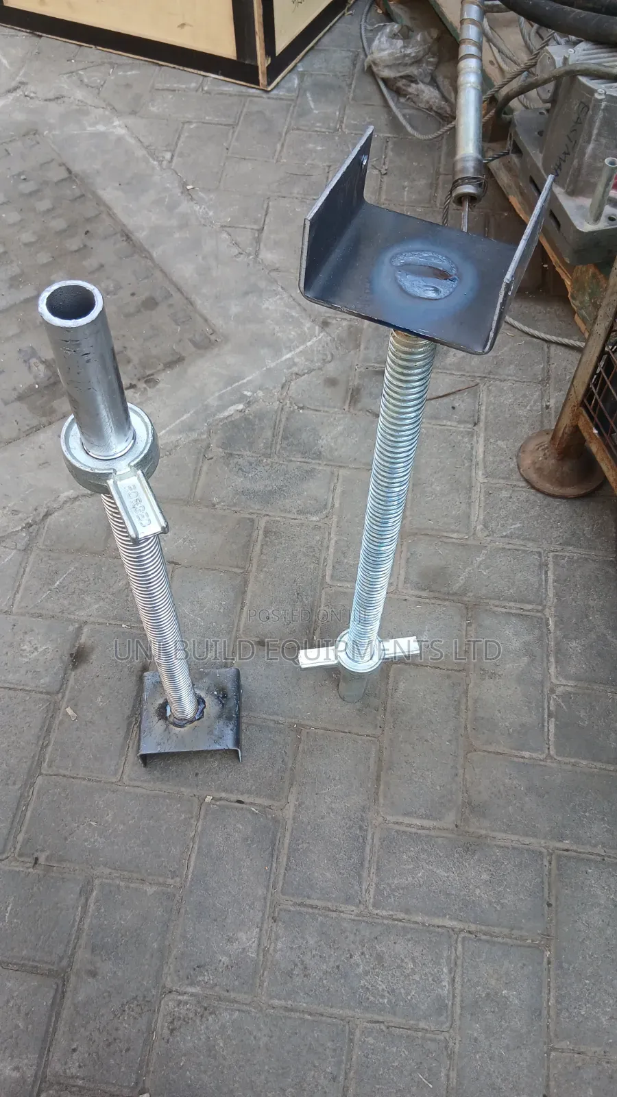 U-Head Jacks