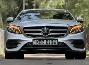 Mercedes-Benz E200 2017 Silver