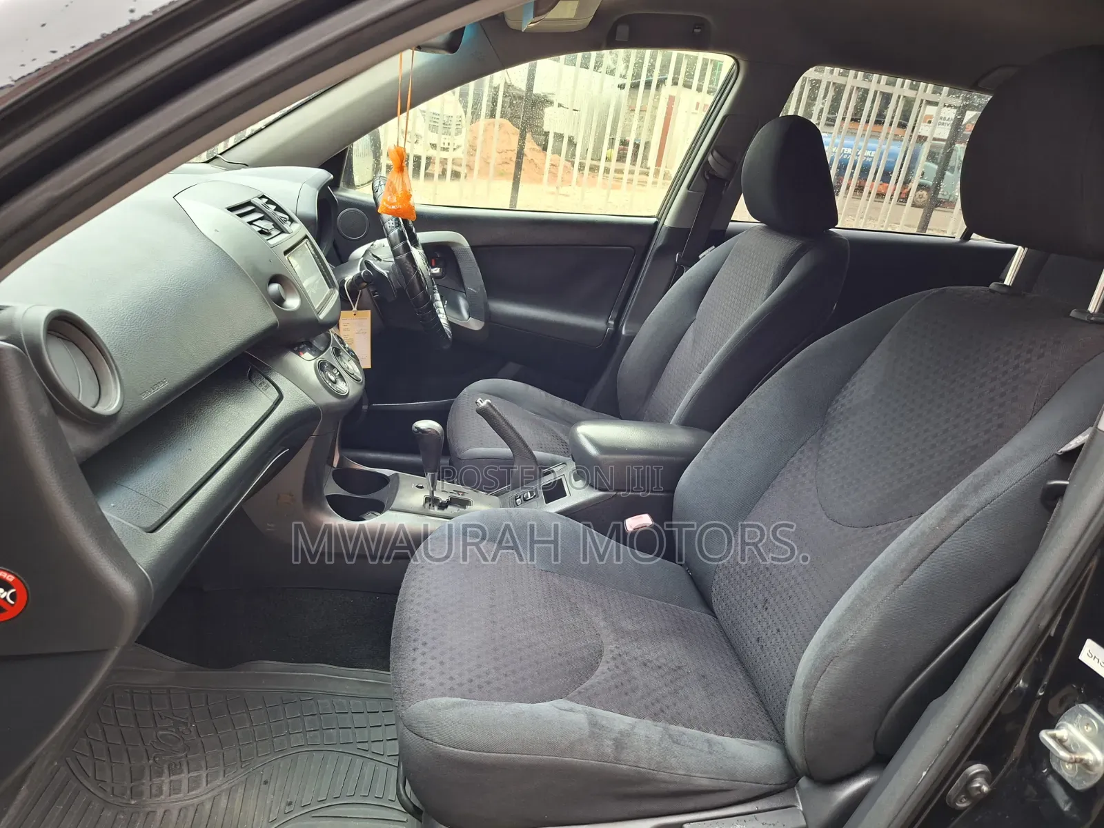Toyota Vanguard 2010 Black
