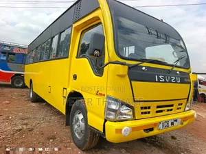 Isuzu NQR 2014 Yellow