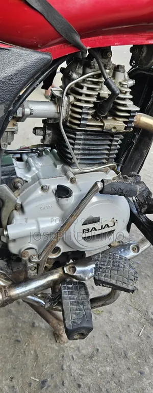 Bajaj Boxer 100 2018 Red