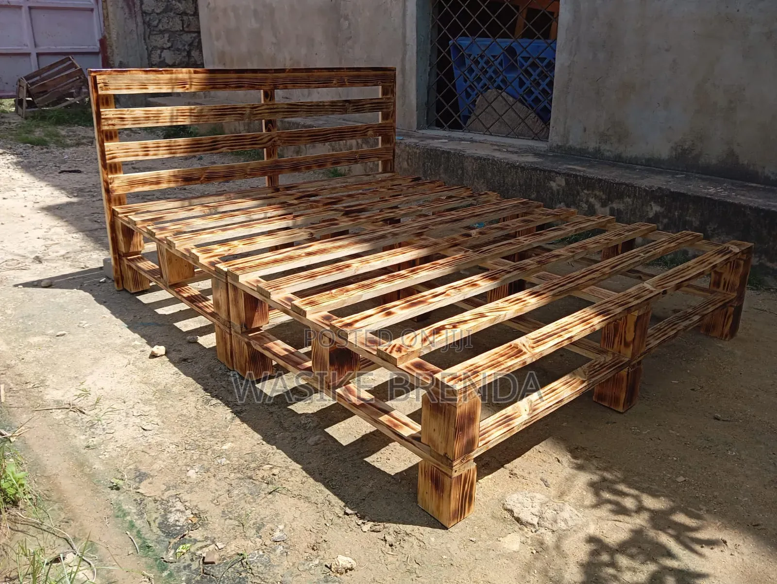 Pallet Bed