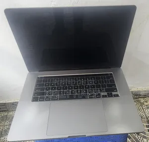 Laptop Apple MacBook 2019 64GB Intel Core i9 SSD 1T
