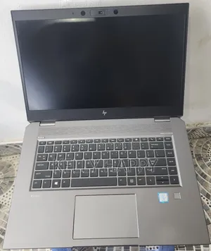 Laptop HP ZBook Studio G5 32GB Intel Core i9 SSD 512GB
