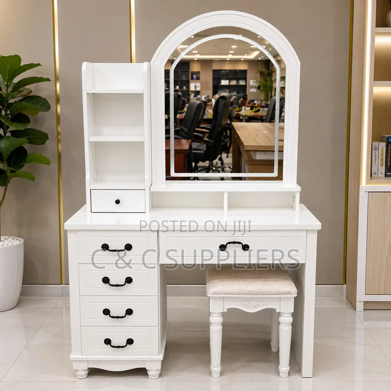 Modern Home Make Up Table
