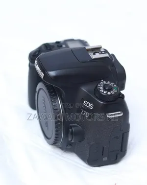Canon 77D Video Camera