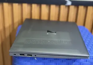 Laptop HP ZBook Firefly G8 16GB Intel Core i7 SSD 2T