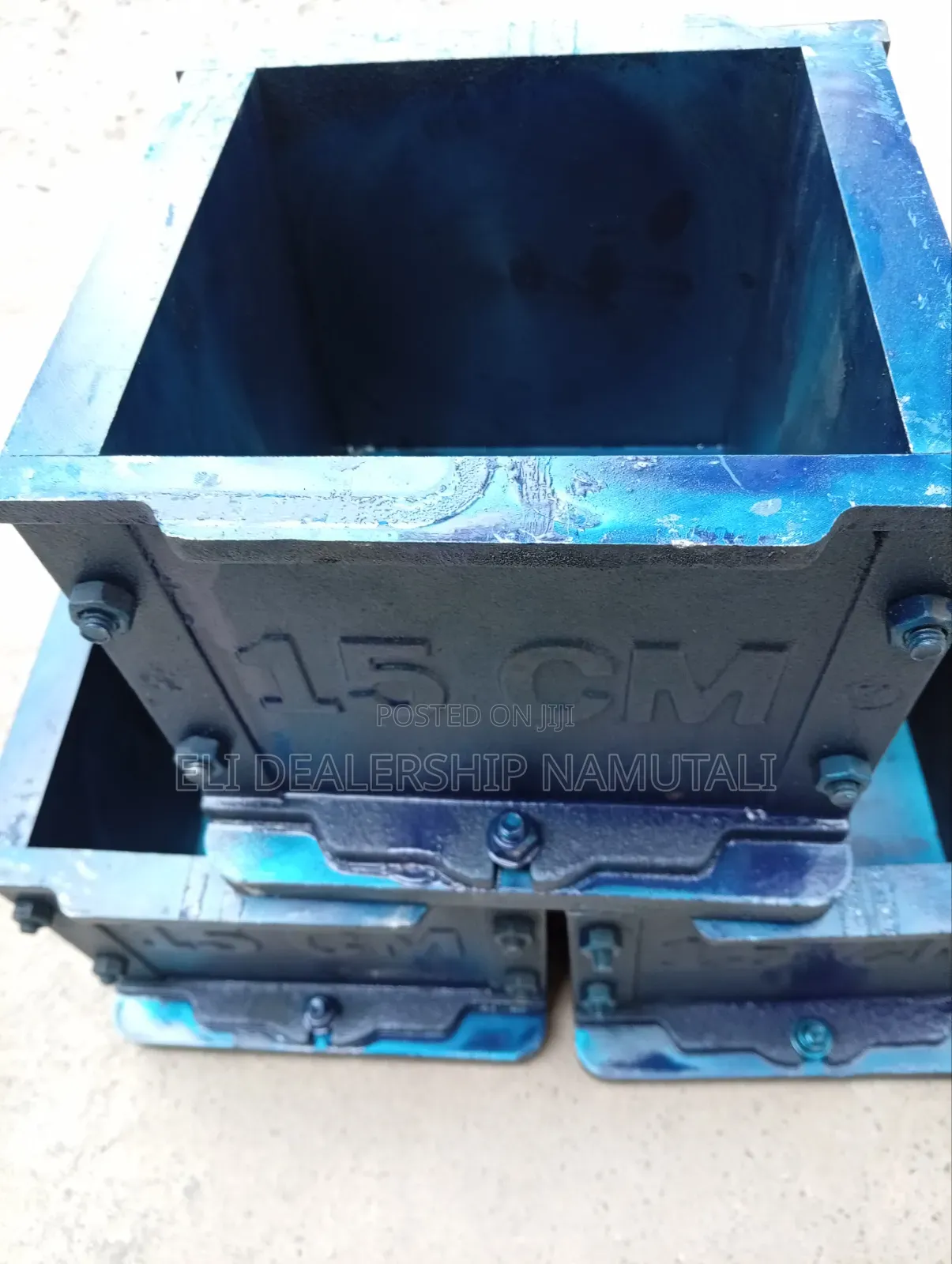 Durable Cast Iron Concrete Cube Casting Box