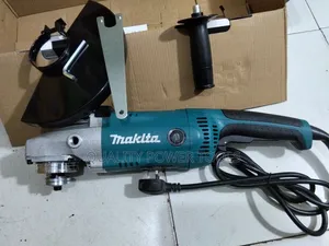 Makita Heavy-Duty Corded Angle Grinder