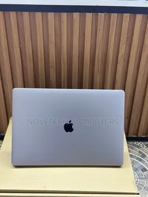 Laptop Apple MacBook 2019 64GB Intel Core i9 SSD 1T