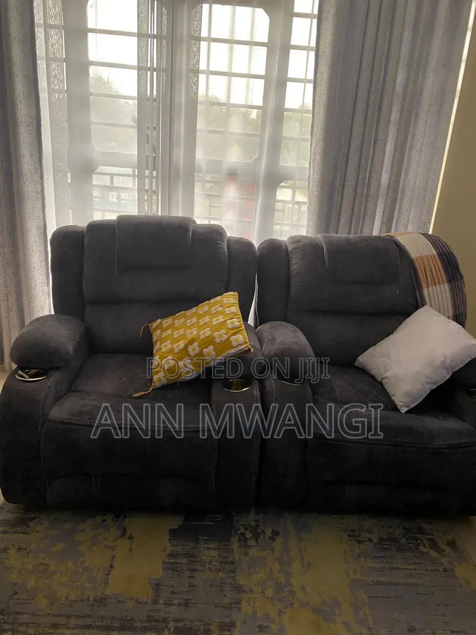 Semi Recliner