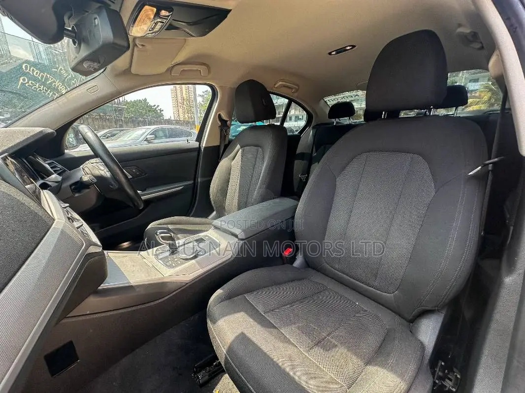 BMW 320d 2019 Red