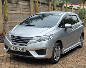 Honda Fit 2016 Silver