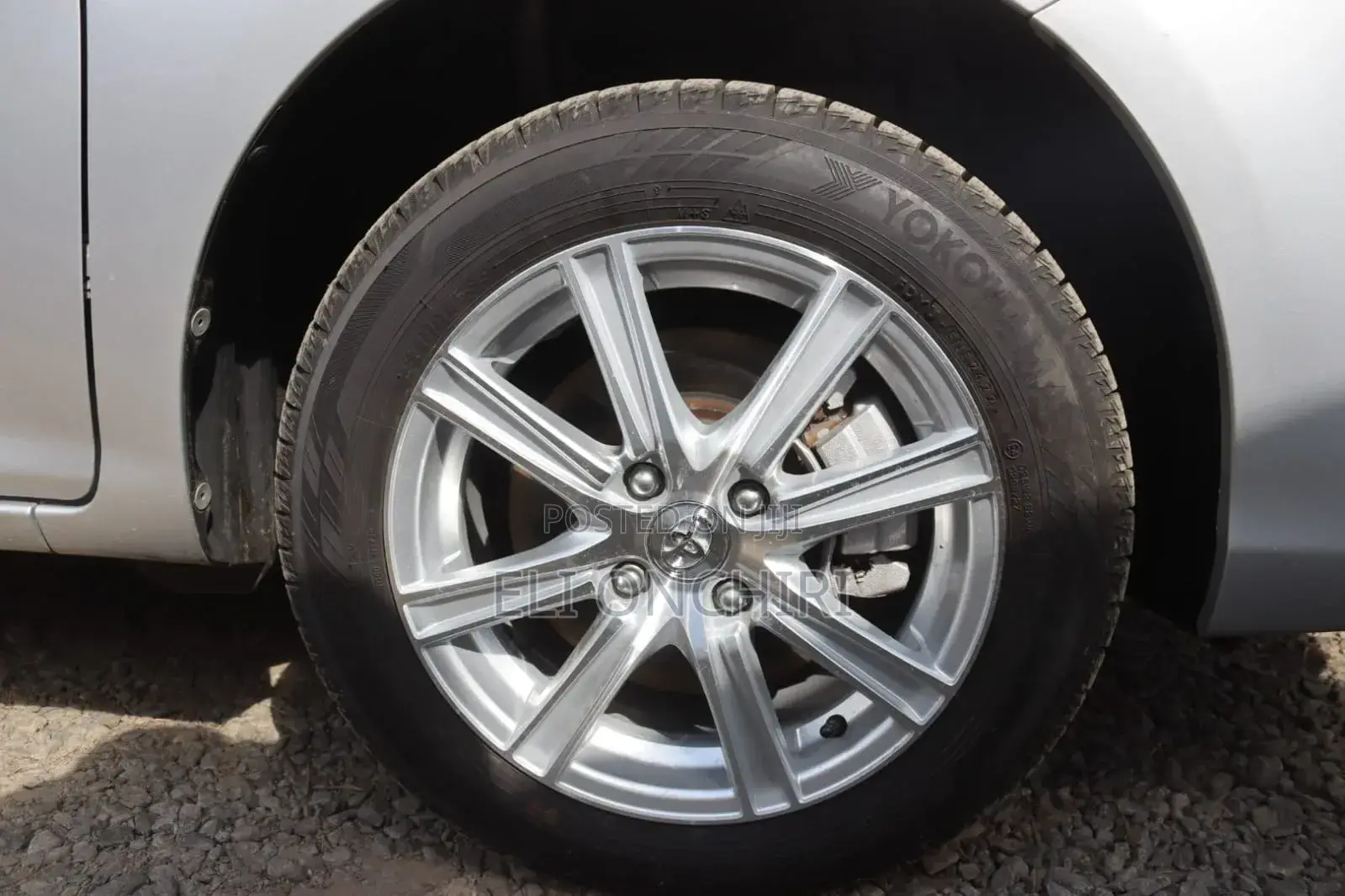 Toyota Corolla Fielder 2019 Silver