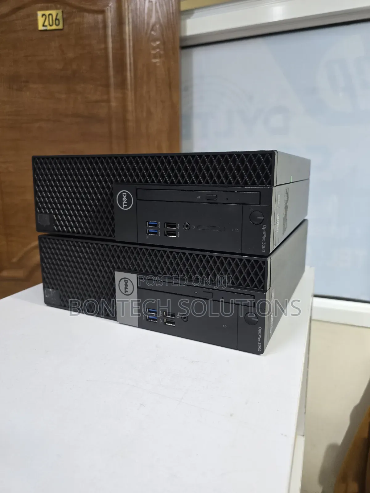 Desktop Computer Dell OptiPlex 3060 8GB Intel Core i7 SSD 256GB