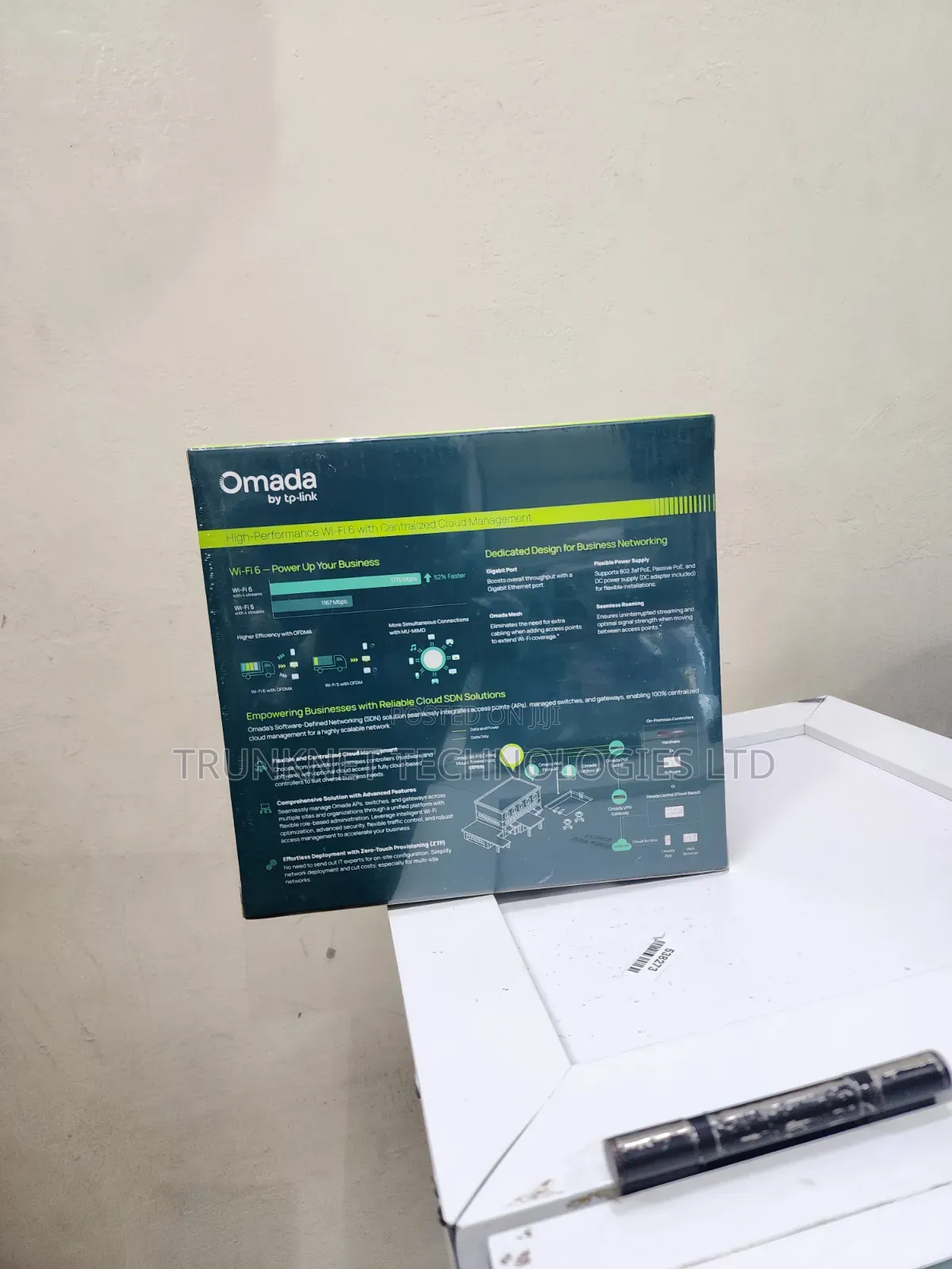 TP-Link Omada AX1800 Ceiling Mount Wi-Fi 6 Access Point