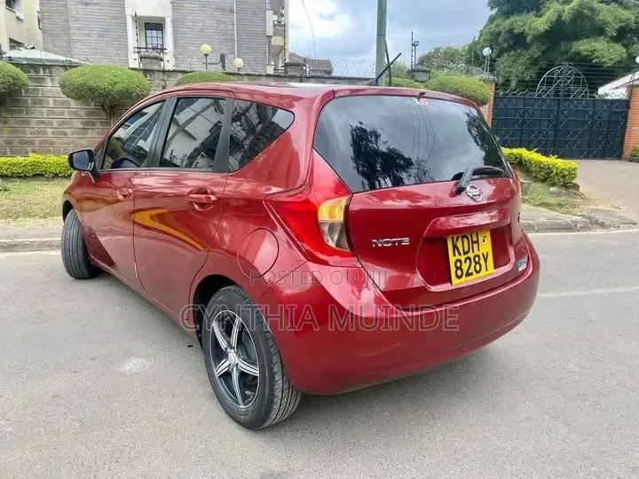 Nissan Note 2015
