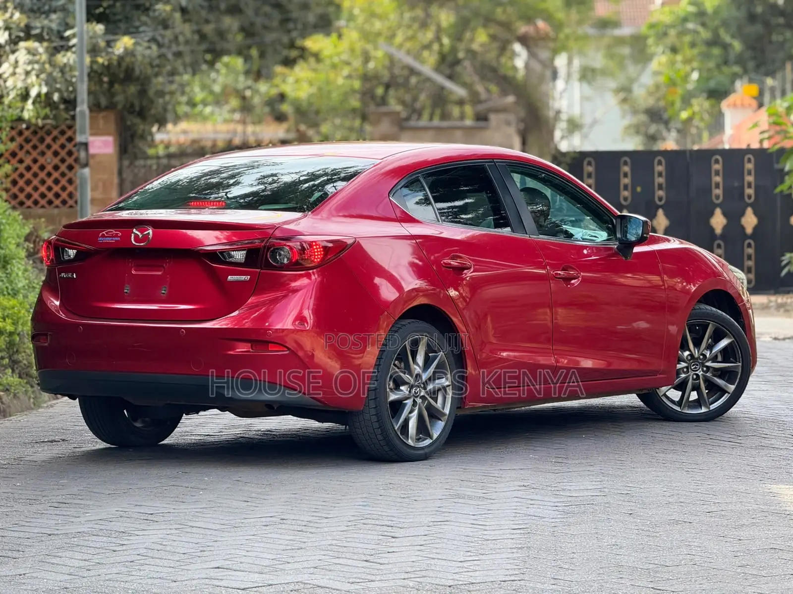 Mazda Axela 2017 Red