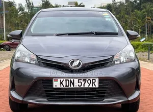 Toyota Vitz 2016 Gray