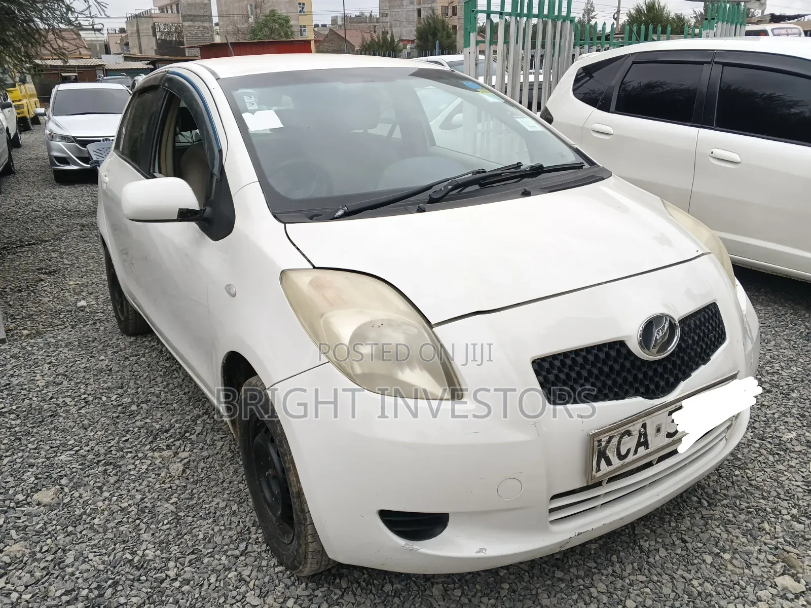 Toyota Vitz 2012 White