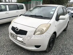 Toyota Vitz 2012 White