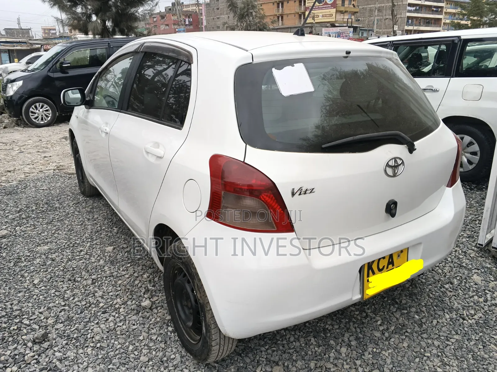 Toyota Vitz 2012 White