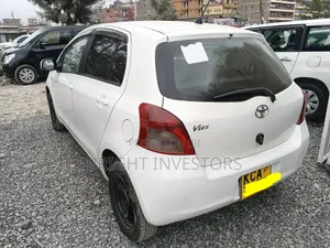 Toyota Vitz 2012 White