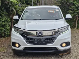 Honda Vezel 2019 White