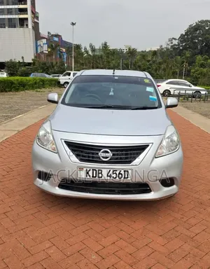 Nissan Latio 2014 Silver