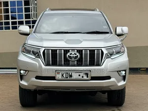 Toyota Land Cruiser Prado 2017 Silver