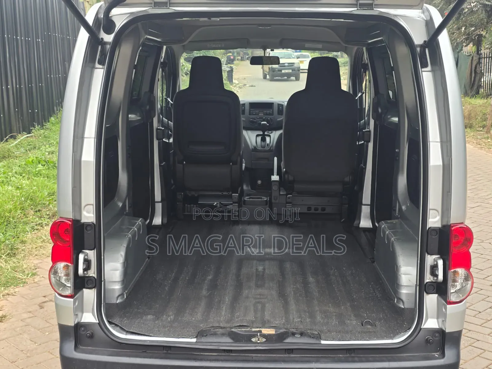 Nissan NV200 2019 Silver