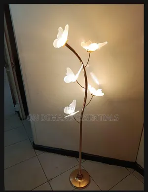 Modern Flower Themed Floor Lamp With Three Heads