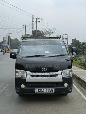 Toyota HiAce 2015 Black
