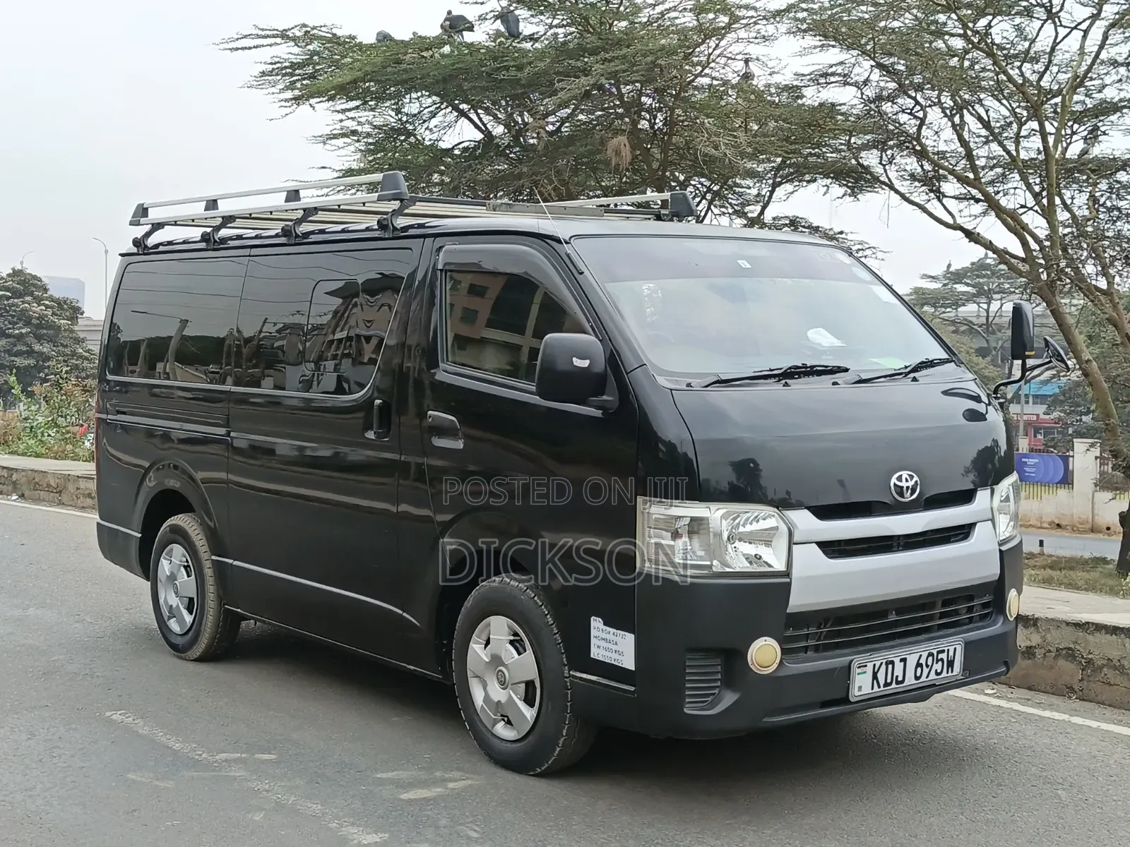 Toyota HiAce 2015 Black