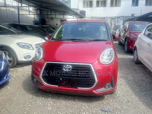Toyota Passo 2020 Maroon