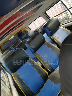 Nissan Caravan (Urvan) 2003 Yellow