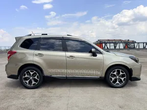 Subaru Forester 2014 Gold