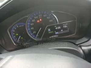 Toyota Axio 2016 Silver