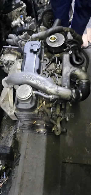 4g64 Mitsubishi Chariot Complete Engine