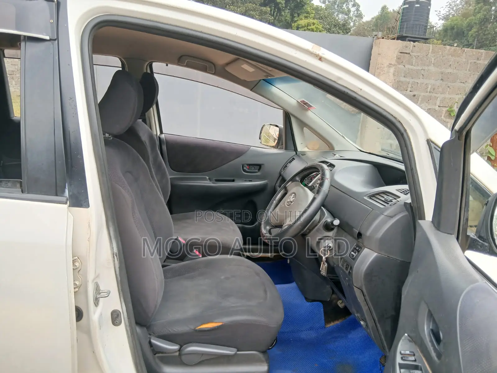 Toyota Ractis 2007 White