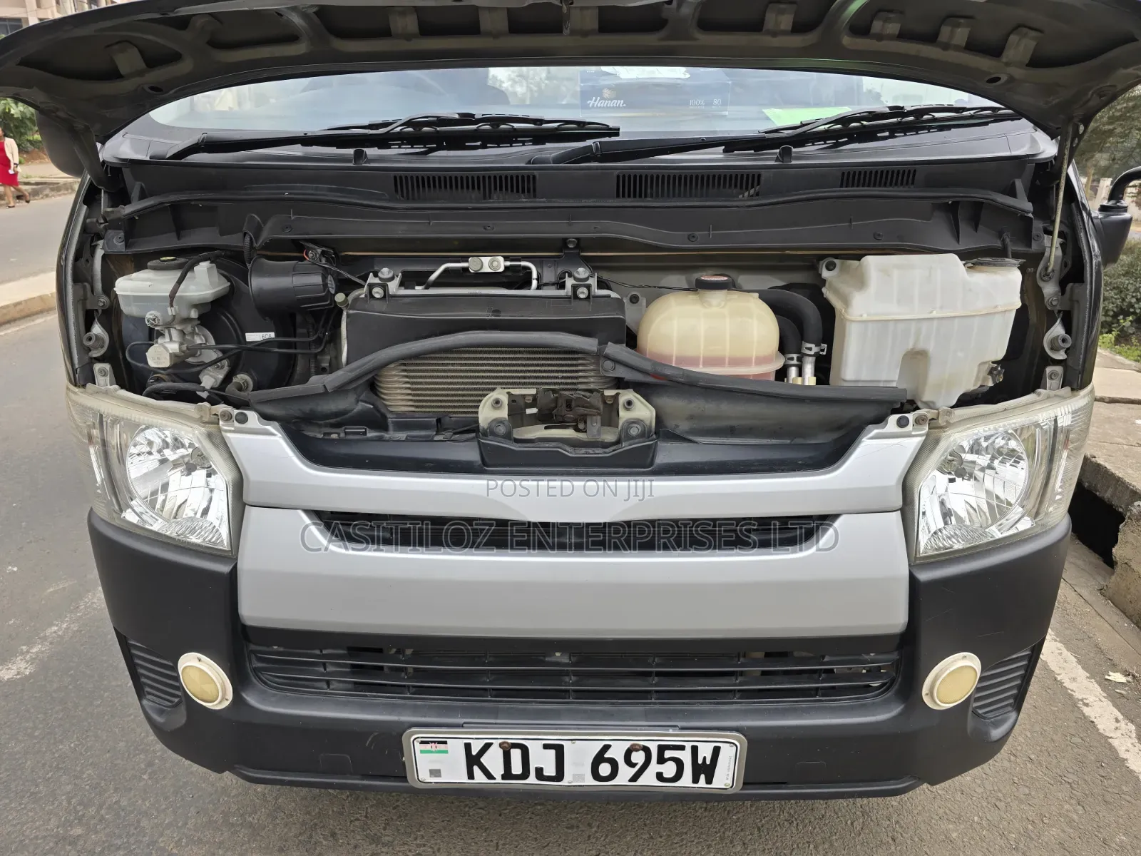 Toyota HiAce 2016 Black