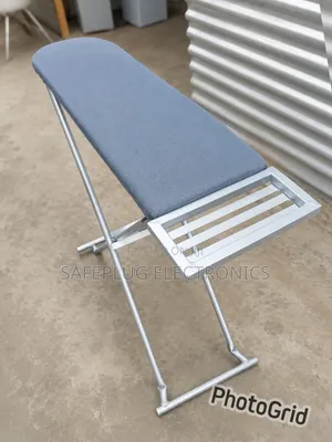 Ironing Board With Iron Tray – Stable, Foldable Space Saving