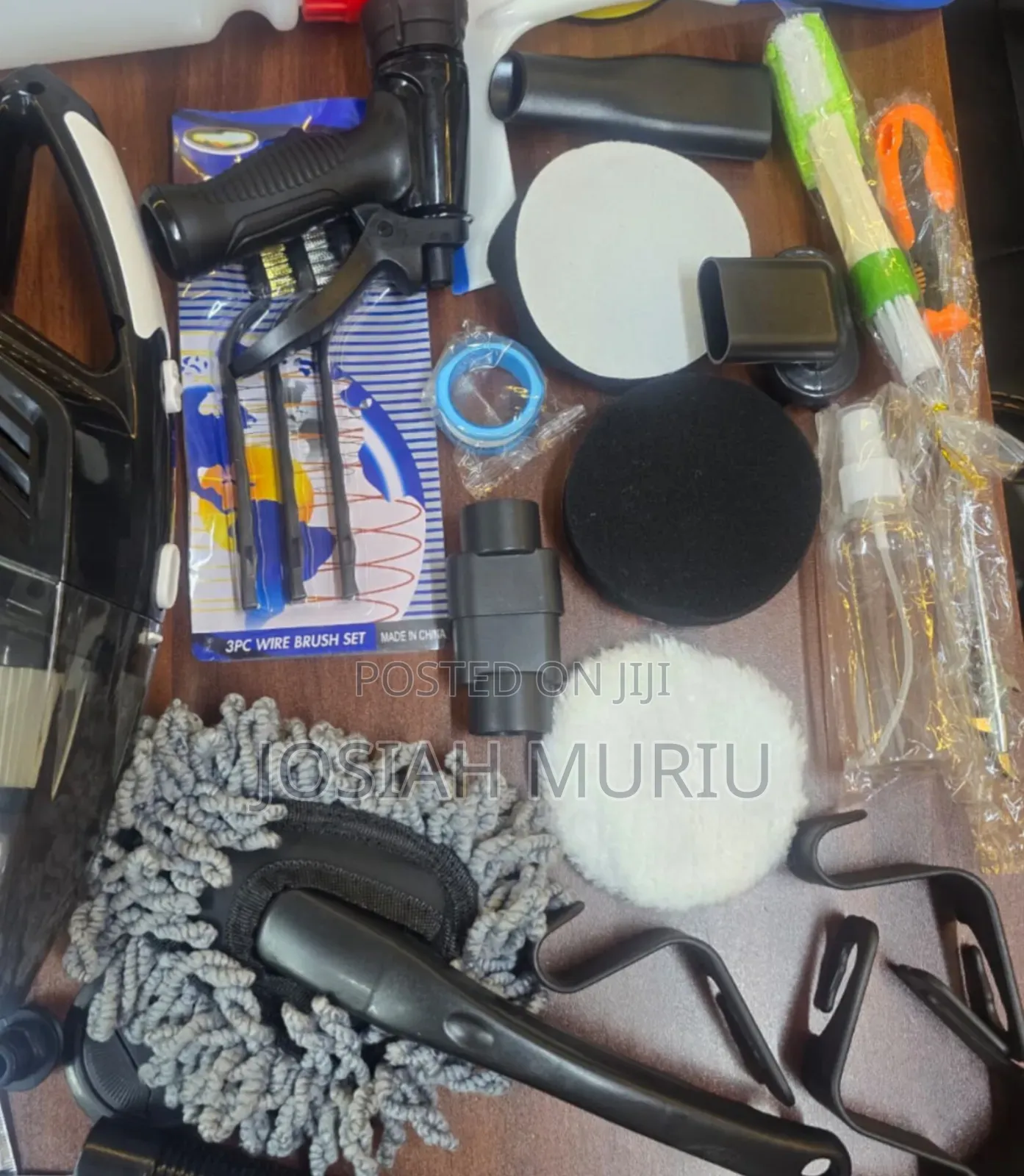 Brushes With Vacuum Cleaner