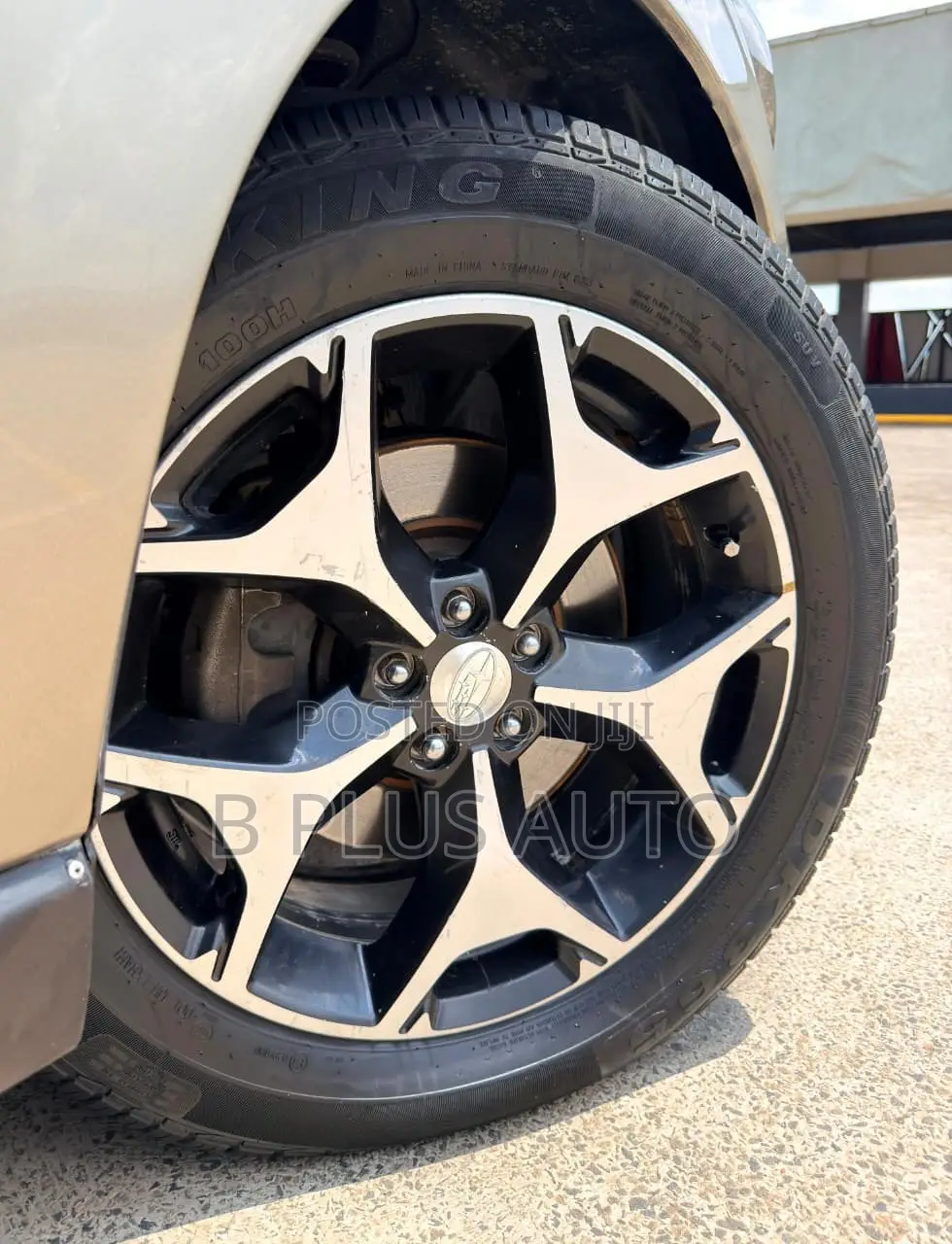 Subaru Forester 2014 Gold