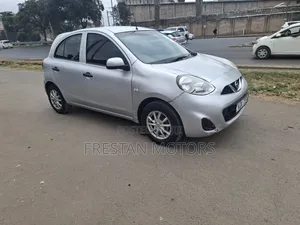 Nissan March 2015 Silver