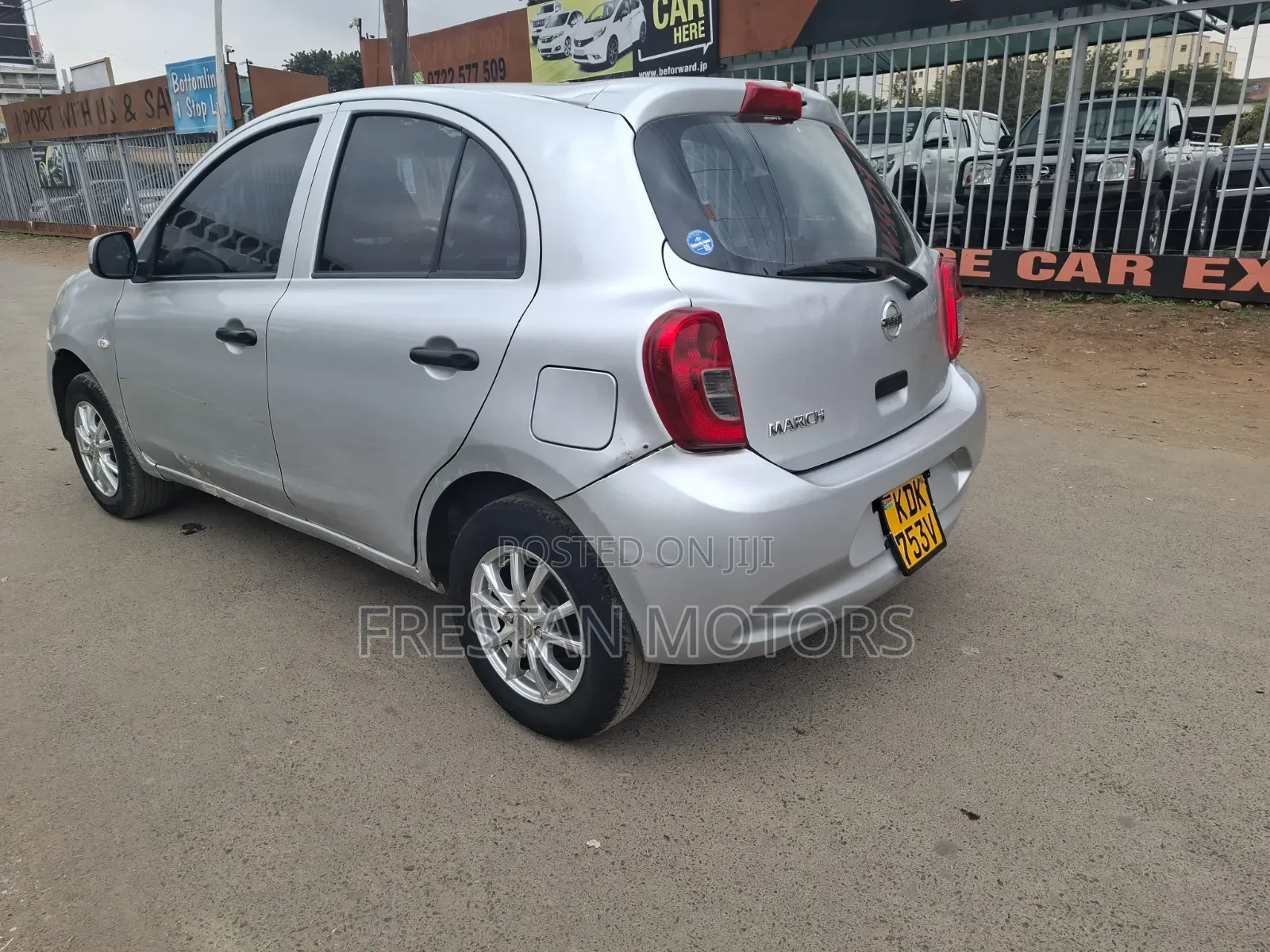 Nissan March 2015 Silver