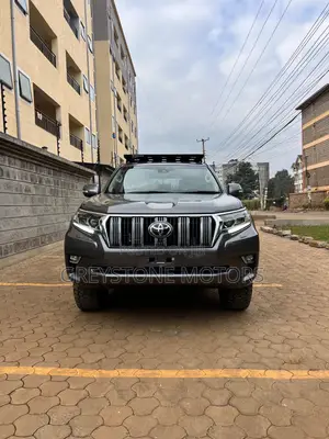 Toyota Land Cruiser Prado 2.8 2020 Gray