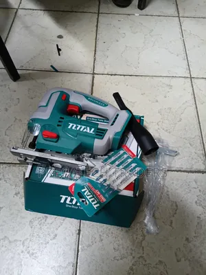 TOTAL Professional Cordless Jigsaw With Blades