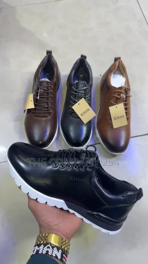 Quality Casual Leather Laced Sport Shoes With Rubber Sole Available